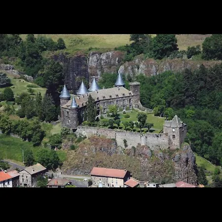 Chez Louis サン・フルール