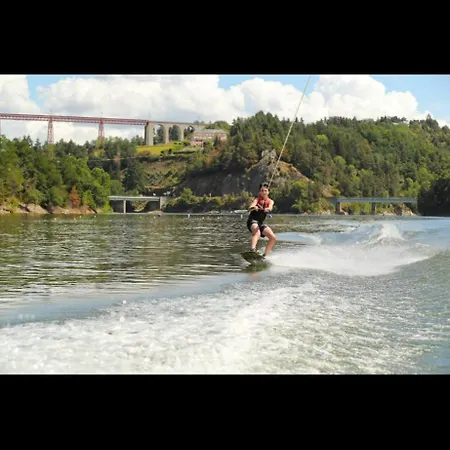 Apartament Chez Louis Saint-Flour (Cantal)